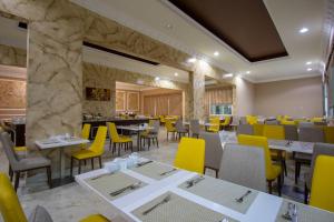 Flamingo Beach Hotel,On The Beach,3 star