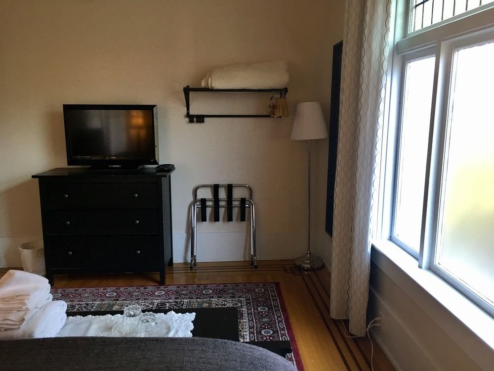 Windsor Guest House,Grand Boulevard>>Vancouver,3 star