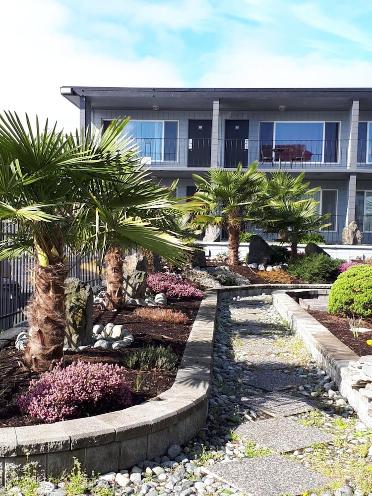 the port o call inn and suites