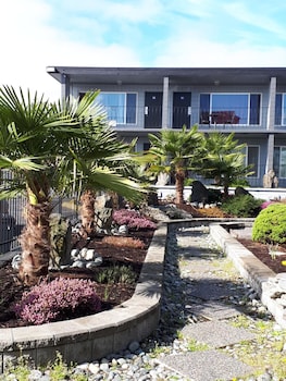 the port o call inn and suites