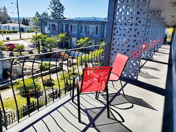 the port o call inn and suites