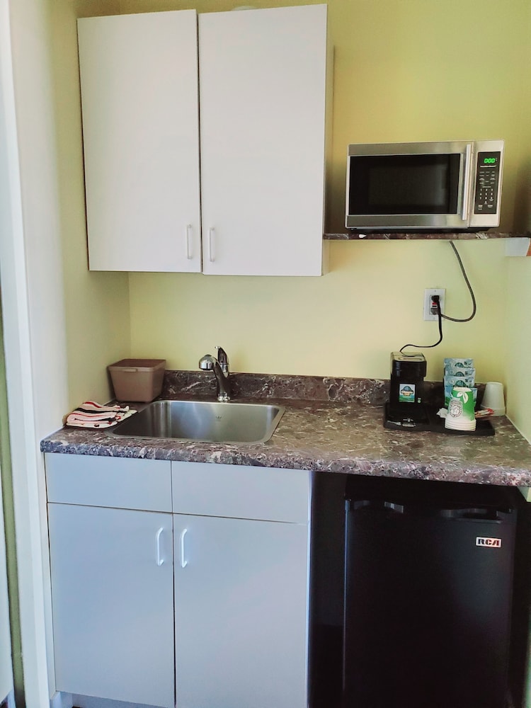 the port o call inn and suites
