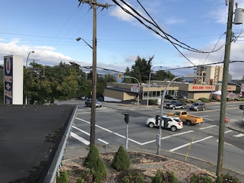 the port o call inn and suites
