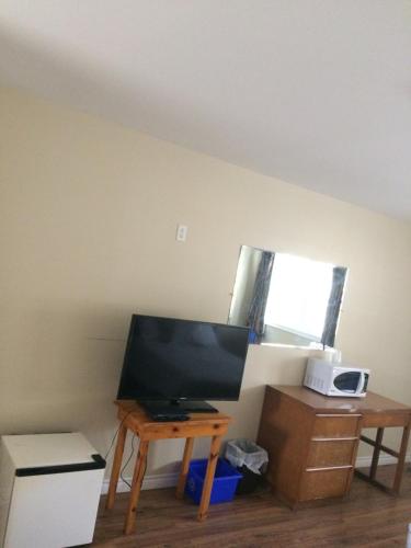 dolans motel