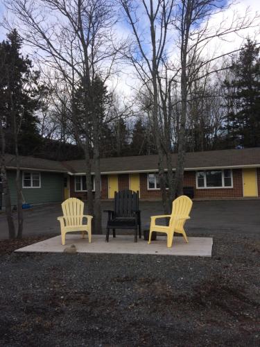 dolans motel