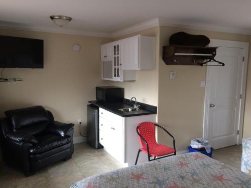 dolans motel