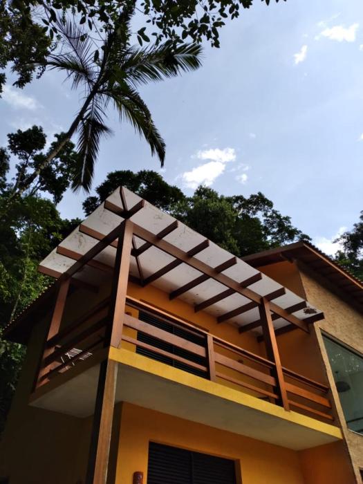 pousada pe da mata maresias