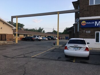 sun parlor motel