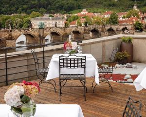 four seasons hotel prague