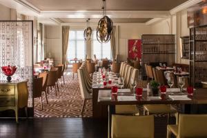 four seasons hotel prague