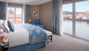 four seasons hotel prague