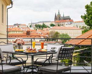 four seasons hotel prague