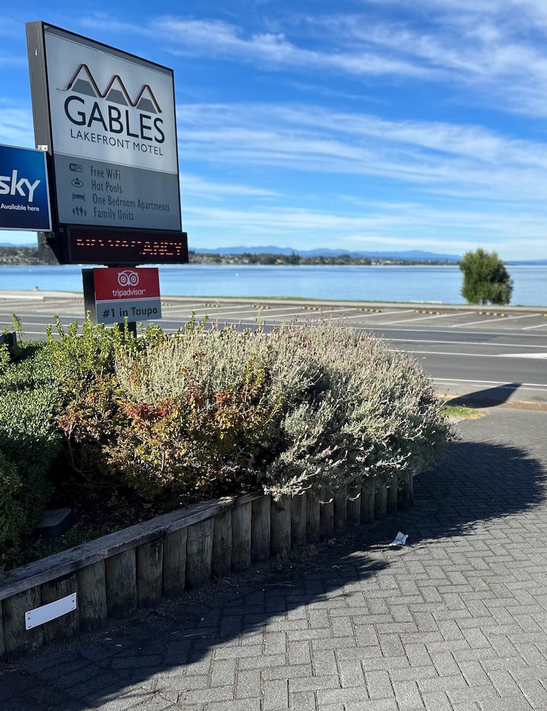 gables lakefront resort