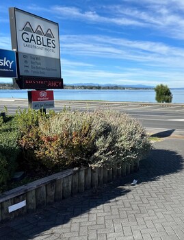 gables lakefront resort
