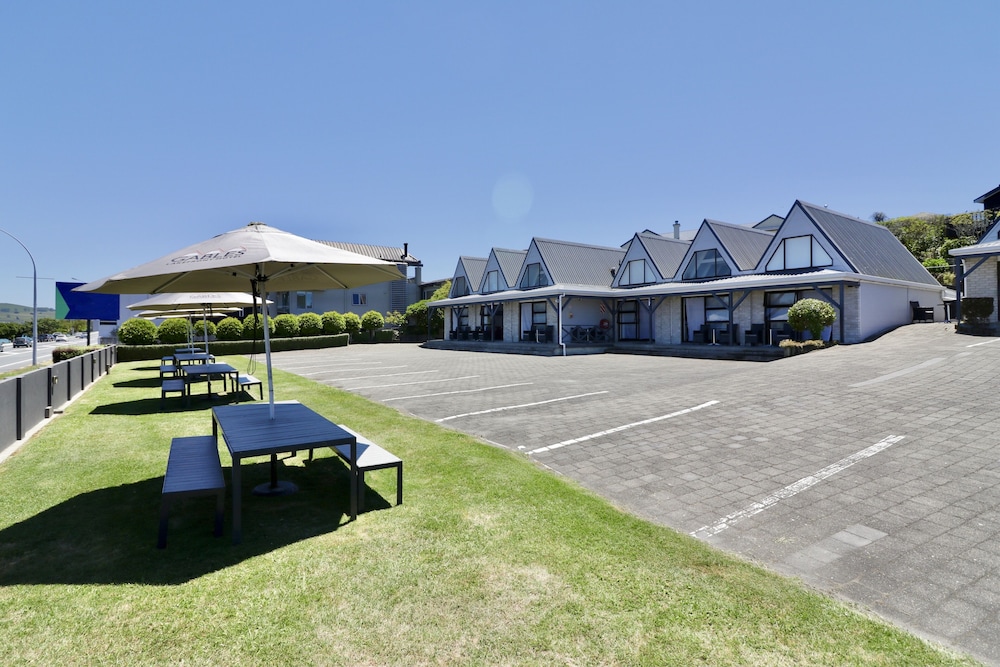 gables lakefront resort