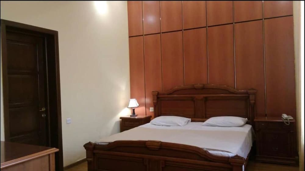 bella hotel