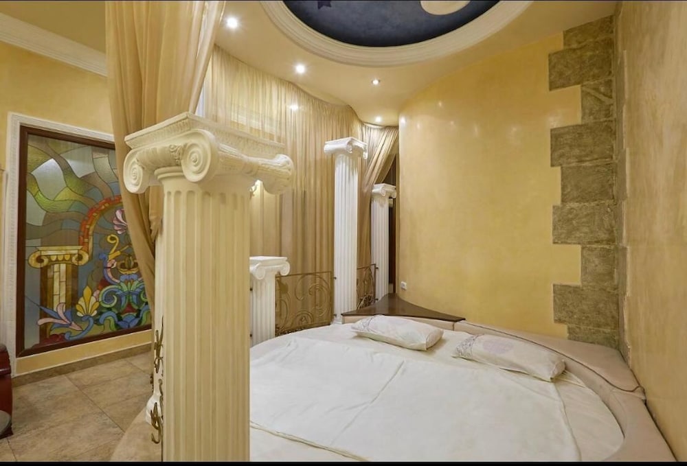 bella hotel