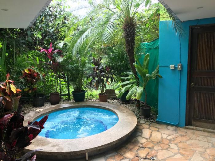 hotel tamarindo village