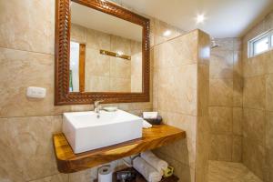 hotel tamarindo village