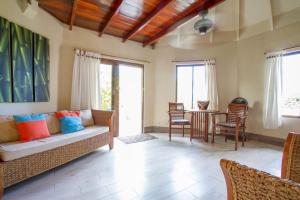 hotel tamarindo village