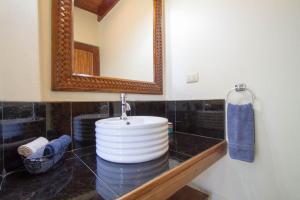 hotel tamarindo village