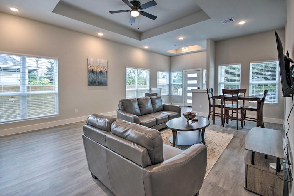 genius hotel downtown