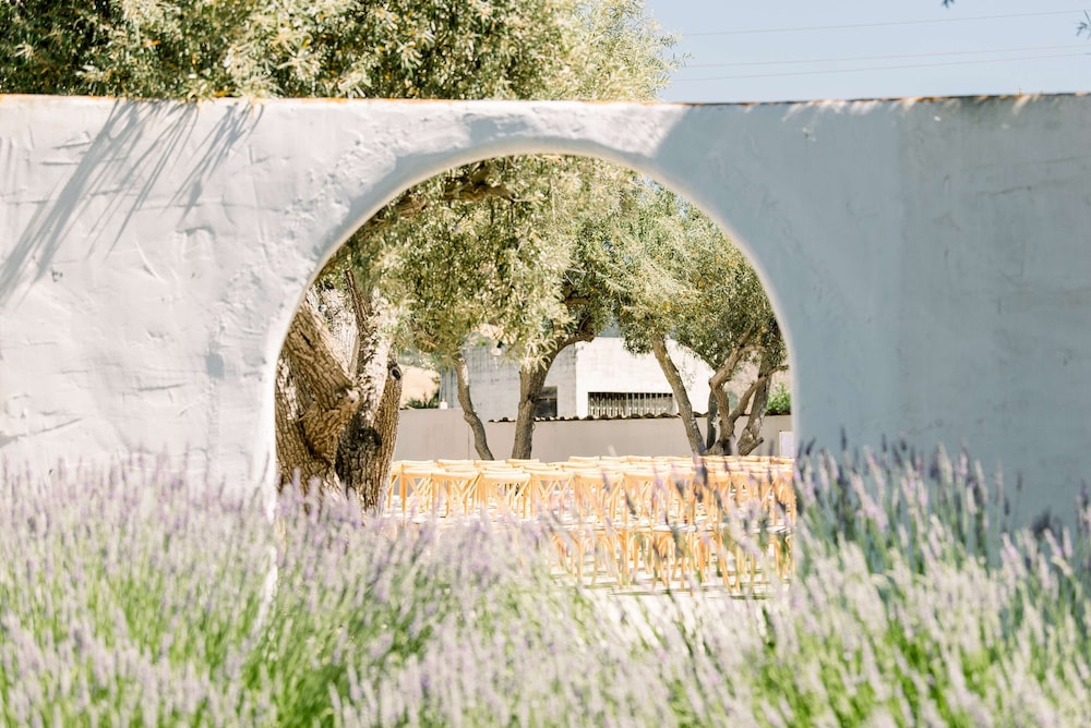 hacienda de leal bw signature collection