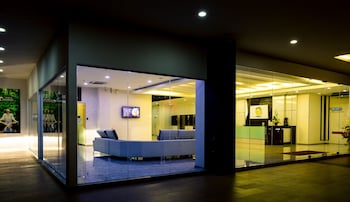 golden roof hotel ampang ipoh