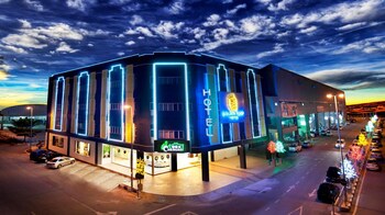 golden roof hotel ampang ipoh