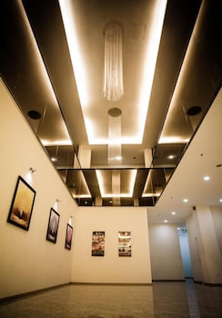 golden roof hotel ampang ipoh