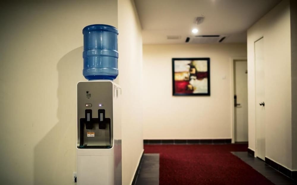 golden roof hotel ampang ipoh