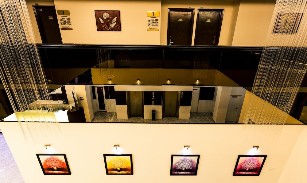 golden roof hotel ampang ipoh