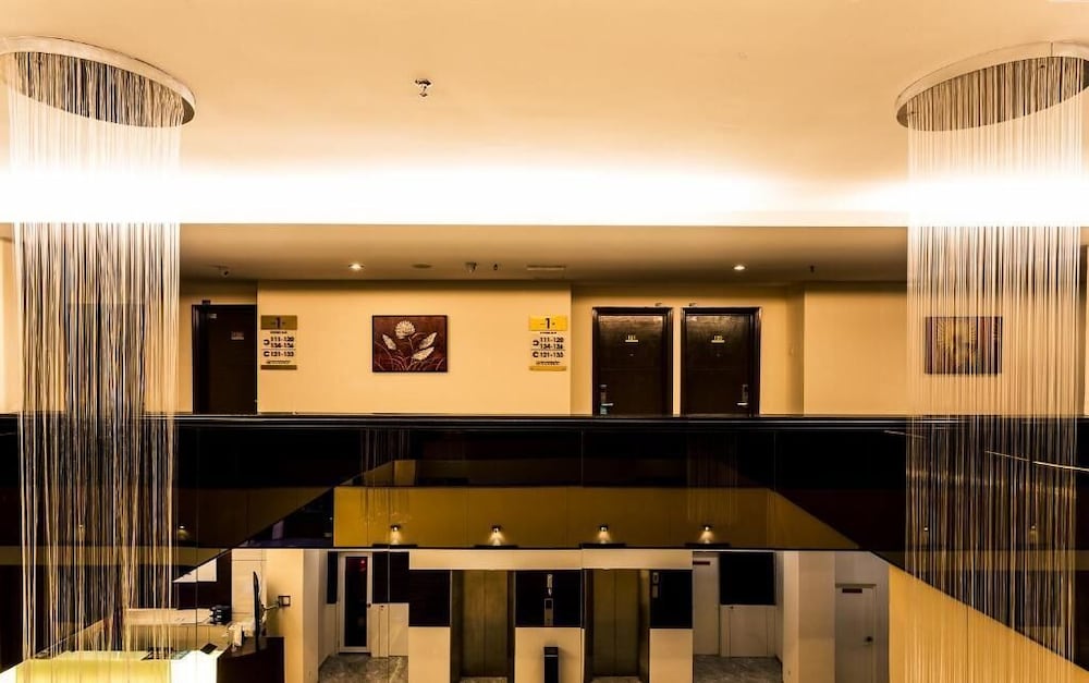 golden roof hotel ampang ipoh