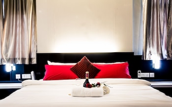 golden roof hotel ampang ipoh