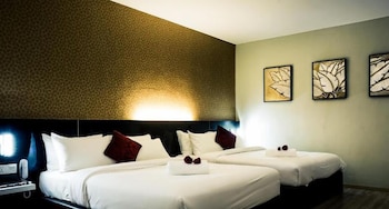 golden roof hotel ampang ipoh