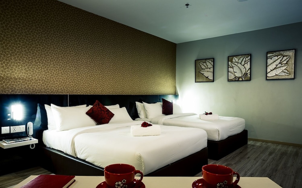 golden roof hotel ampang ipoh