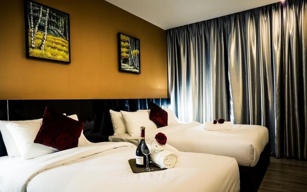 golden roof hotel ampang ipoh