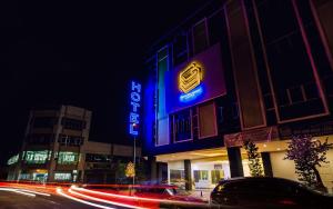 Golden Roof Hotel Ampang Ipoh,Perak>>Ipoh,3 star