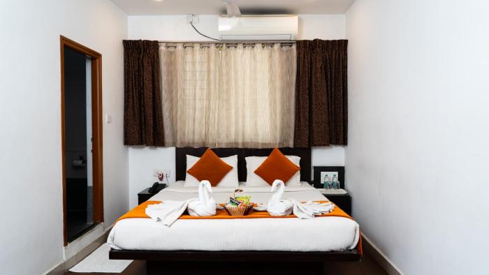 hotel scarlet by elephant stays