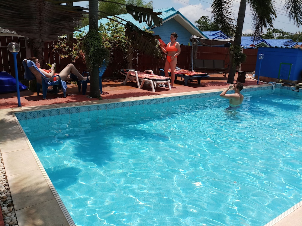pennys home stay resort
