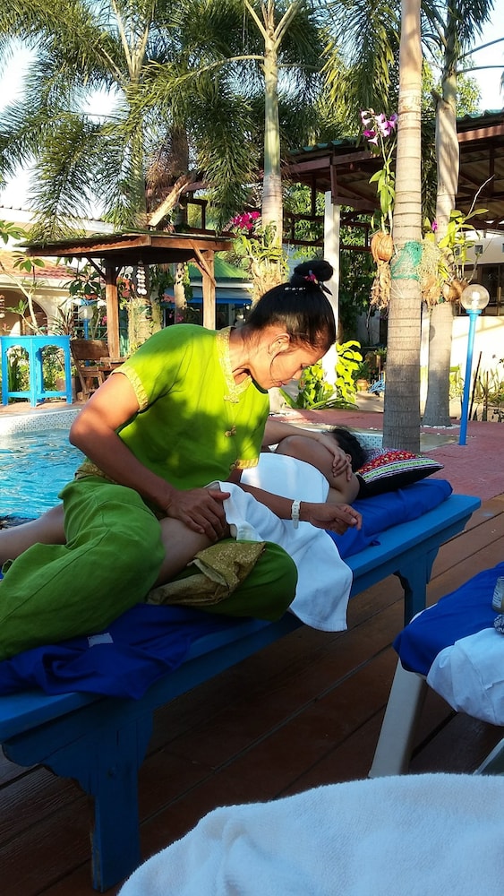 pennys home stay resort