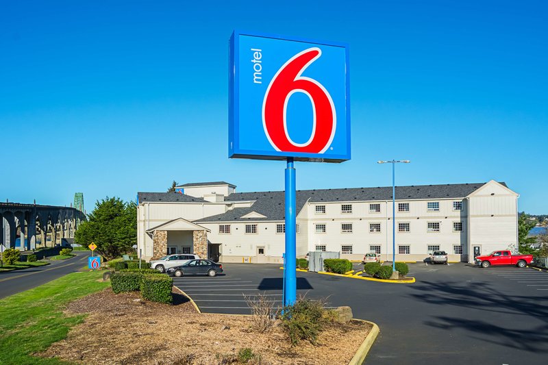 motel 6 newport or