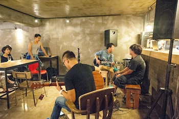 inno hostel and pub lounge hongdae