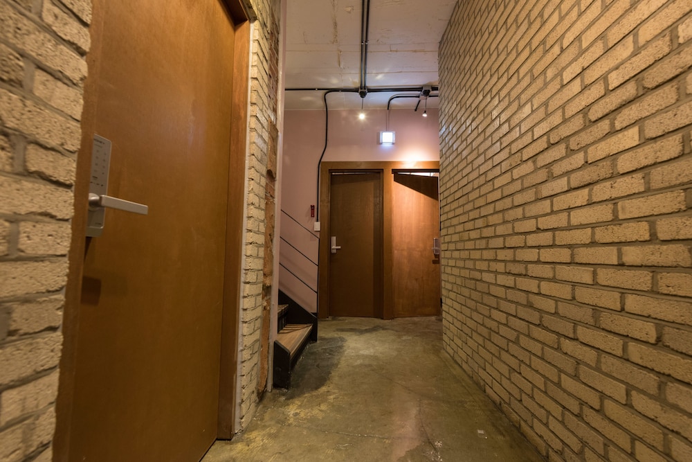 inno hostel and pub lounge hongdae