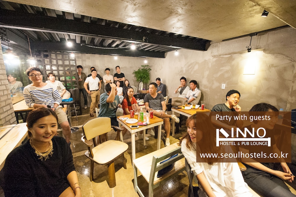 inno hostel and pub lounge hongdae