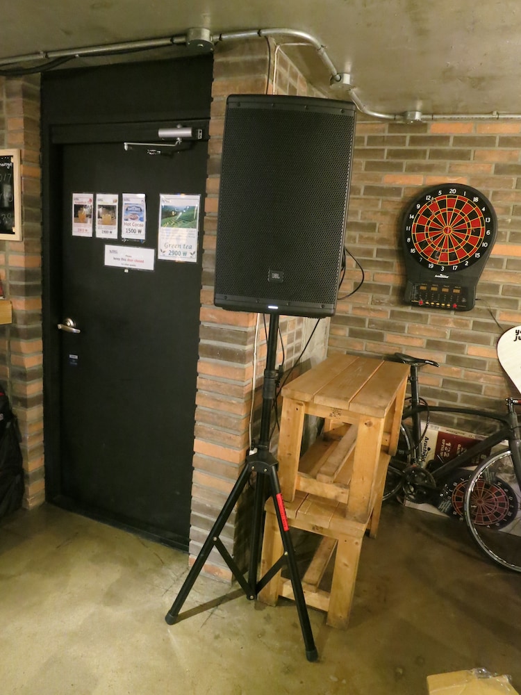 inno hostel and pub lounge hongdae