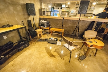inno hostel and pub lounge hongdae