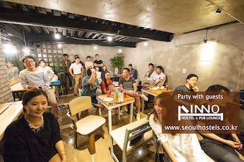inno hostel and pub lounge hongdae