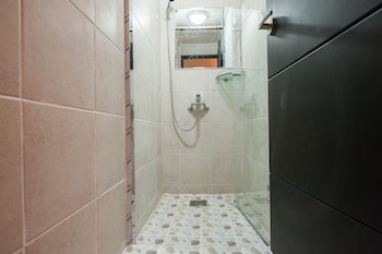 inno hostel and pub lounge hongdae