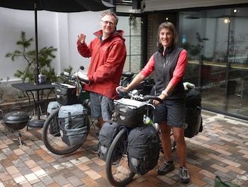 inno hostel and pub lounge hongdae